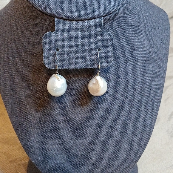 FIRM PRICE**BAROQUE PEARL EARRINGS - Picture 2 of 6